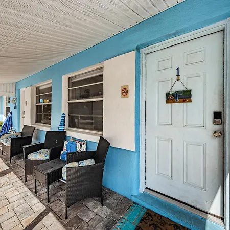 Blue Water Beachside Villa 1 Clearwater Beach Exterior photo