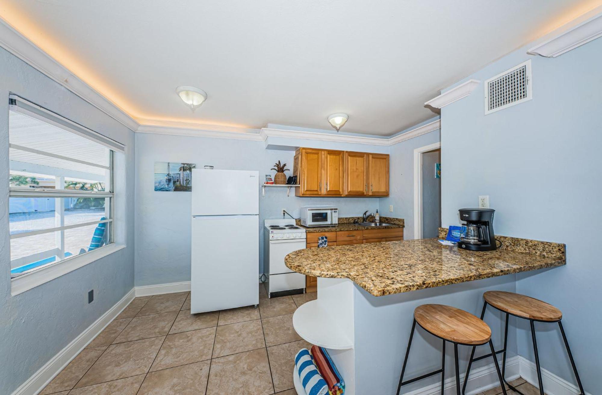 Blue Water Beachside 1 *