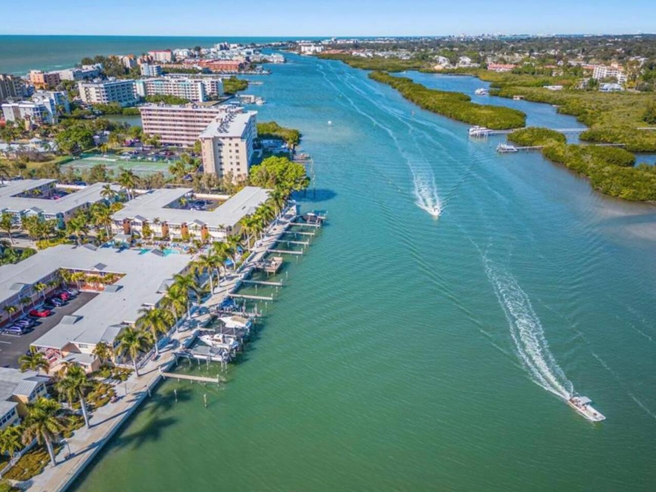 Apartment Blue Water Beachside 1 Clearwater Beach