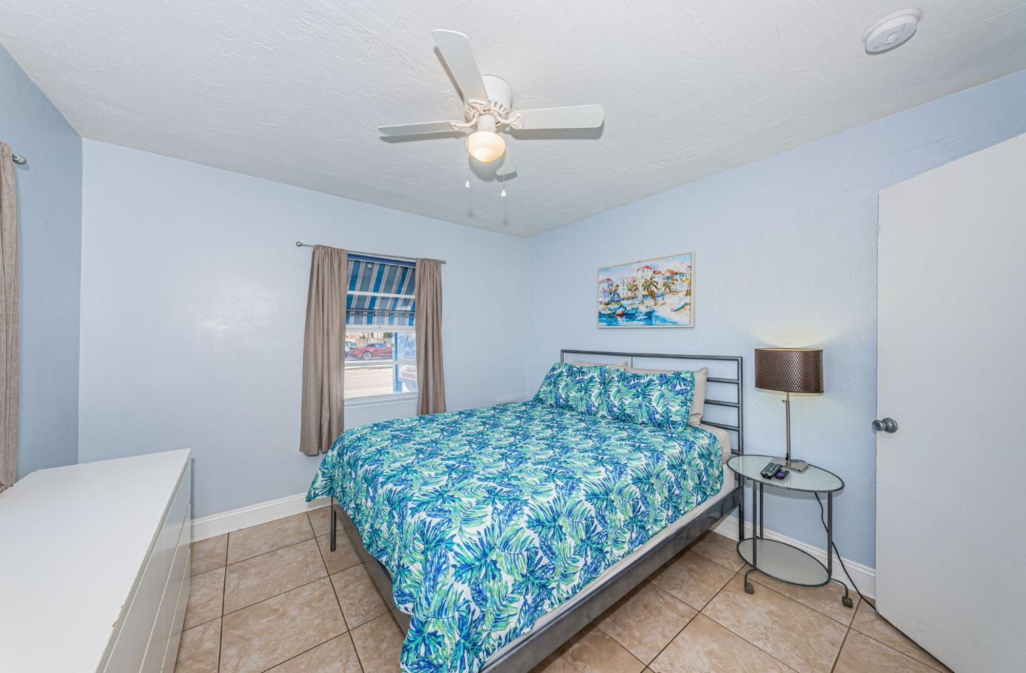Blue Water Beachside 1 Apartment *